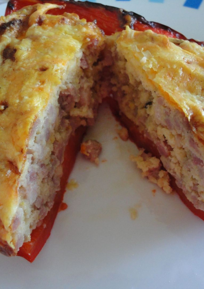 Una foto de Pimientos rojos rellenos de cremoso de carne