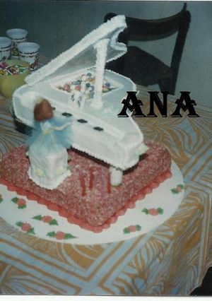 Una foto de Torta decorada El piano
