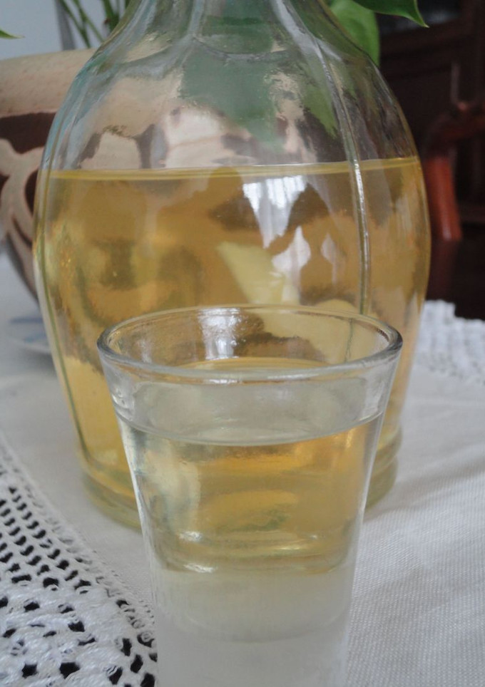 Una foto de Licor casero de cidra