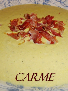 Una foto de Crema campesina con crujiente de jamón