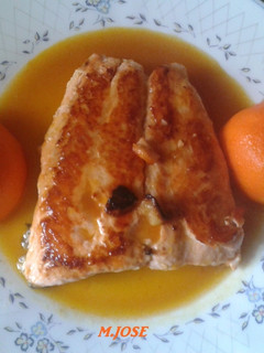 Una foto de Lomo de salmón a la naranja