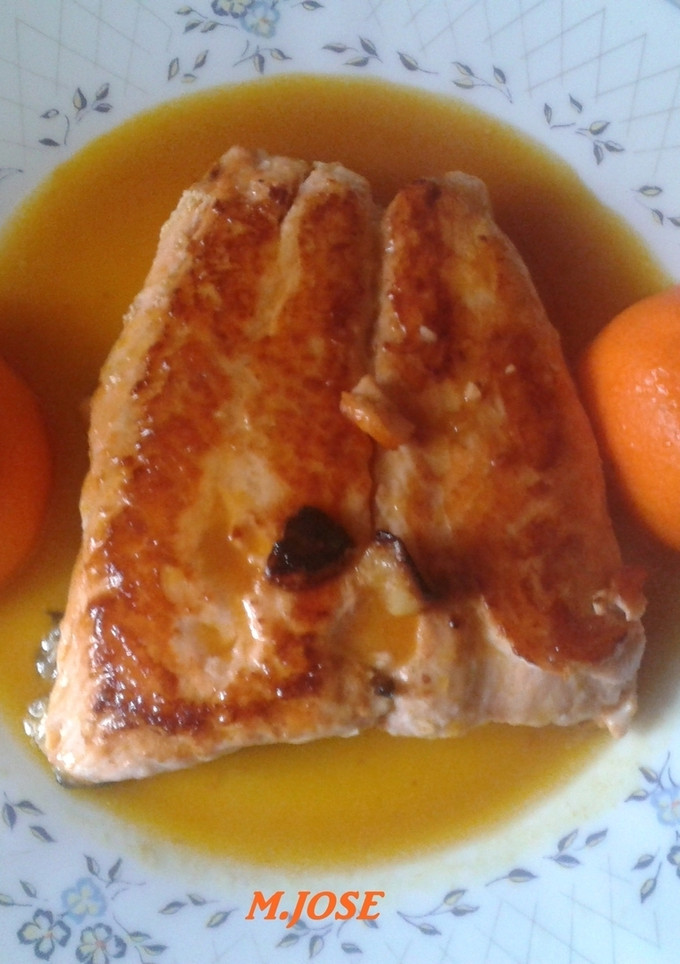 Una foto de Lomo de salmón a la naranja
