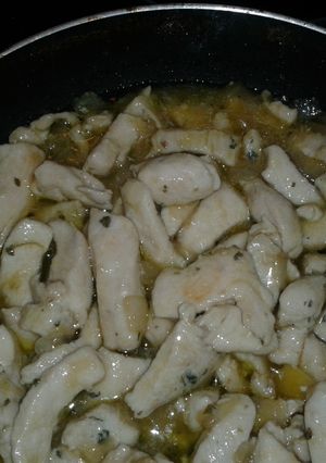 Una foto de Pollo a la cerveza con miel y limón