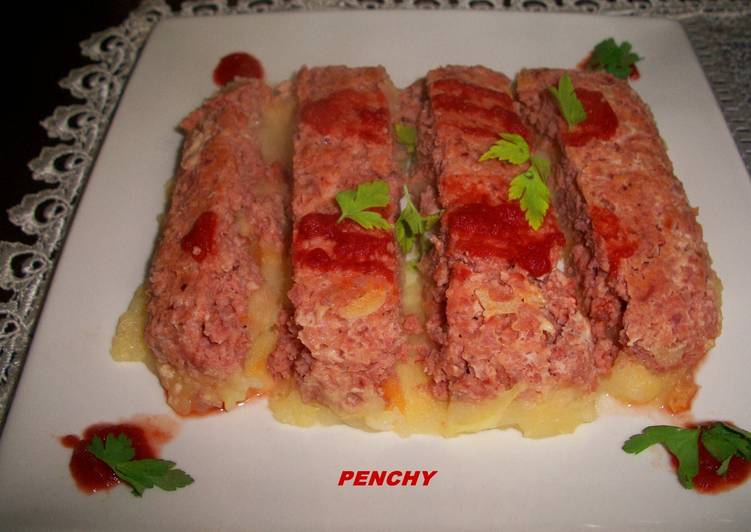 Pastel con carne picada, chorizo ibérico y puré de patatas