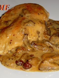 Una foto de Pechugas de pollo con setas a la crema