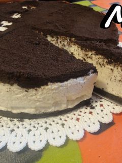 Una foto de Cheesecake de galletas Oreo