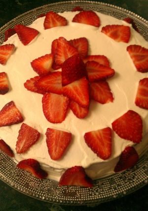 Una foto de Bizcocho yogur griego de fresas