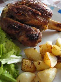 Una foto de Codillos en dos cocciones con patatas