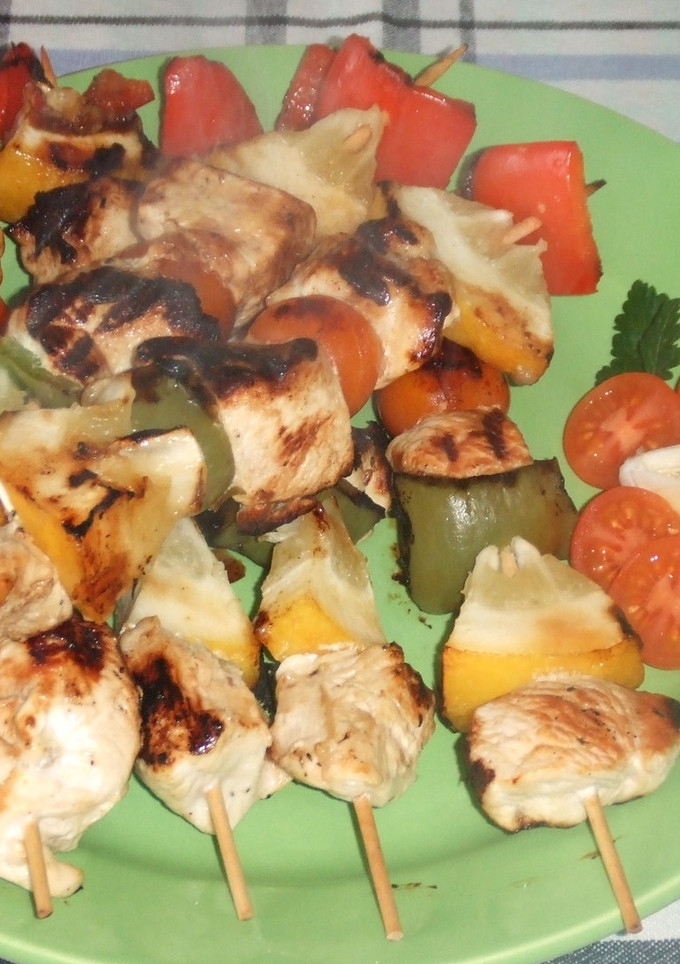 Una foto de Brochetas de pollo marinado con cidra