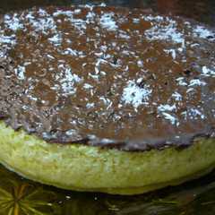 Una foto de Tarta de coco y chocolate en microondas