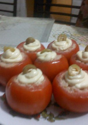 Una foto de Tomates rellenos con queso fontina