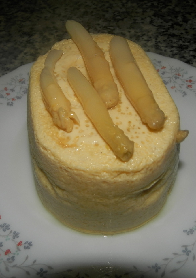 Una foto de Mousse de espárragos con nata