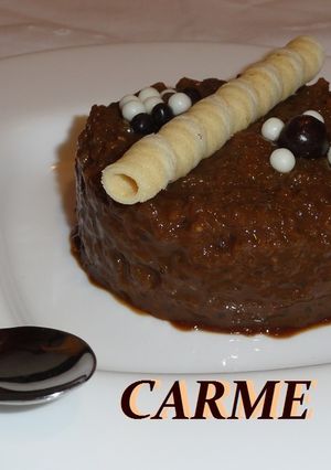 Una foto de Arroz con leche y café