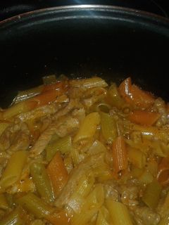 Una foto de Pasta corta en salsa agripicante