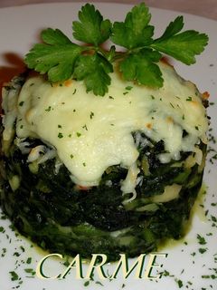 Una foto de Timbal de acelgas con alubias al queso