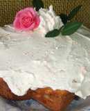 Budín integral de manzana con cobertura de mascarpone