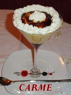 Una foto de Mousse de mango con queso