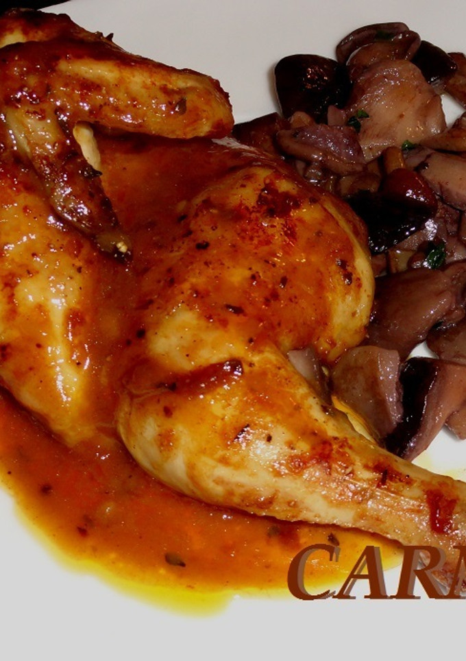 Una foto de Picantón o pollo con salsa barbacoa