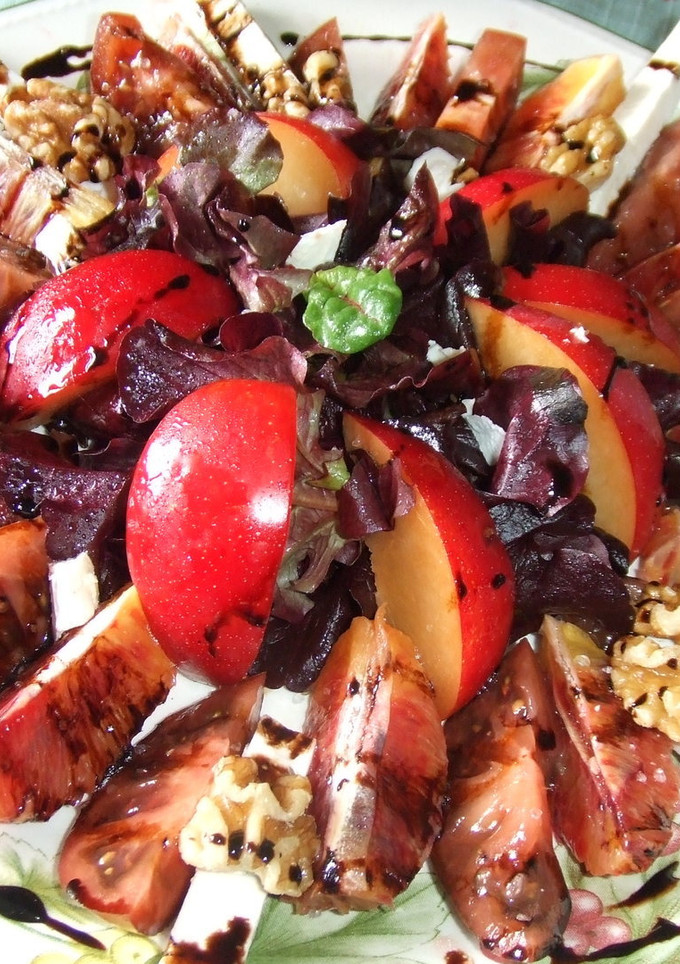 Una foto de Ensalada roja de invierno
