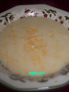 Una foto de Crema deliciosa de apio al queso Edam