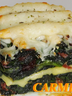 Una foto de Gratinado de espinacas y espárragos al queso
