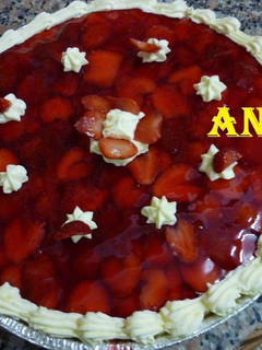Una foto de Tarta de frutillas con crema pastelera