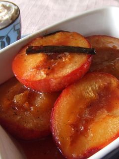 Una foto de Frutas asadas al aroma de vainilla