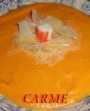 Crema de zanahorias y surimi al camembert