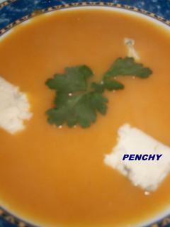 Una foto de Crema de zanahorias al gorgonzola