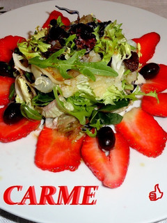 Una foto de Carpaccio de fresones con bacalao