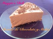 Una foto de postre oreo con leche condensada