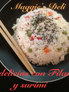 Una foto de Tres delicias con queso crema y surimi