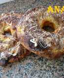 Rosca de pascua hojaldrada rellena