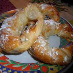 Una foto de Croissants de hojaldre rellenos de chocolate