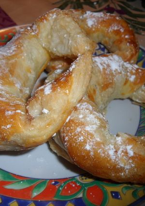 Una foto de Croissants de hojaldre rellenos de chocolate