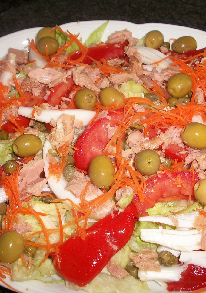 Una foto de Ensalada fresca y colorida