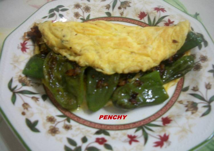 Tortilla francesa con pimientos de Padrón