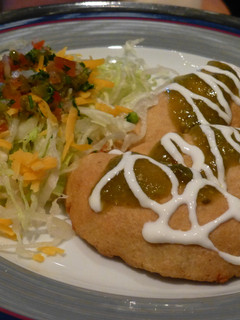 Una foto de Quesadilla con cheddar
