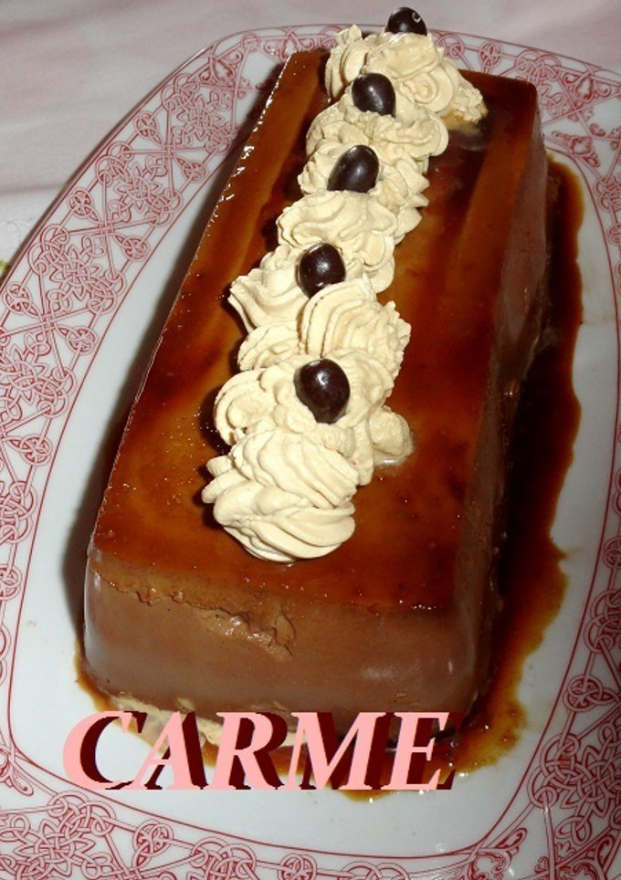 Una foto de Budin fresco de chocolate y café