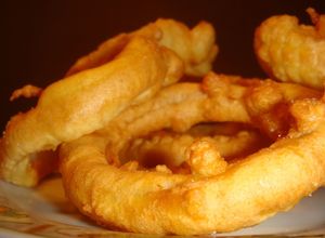 Una foto de Aros de cebolla fritos