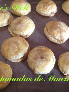 Una foto de Empanadillas de manzana verde