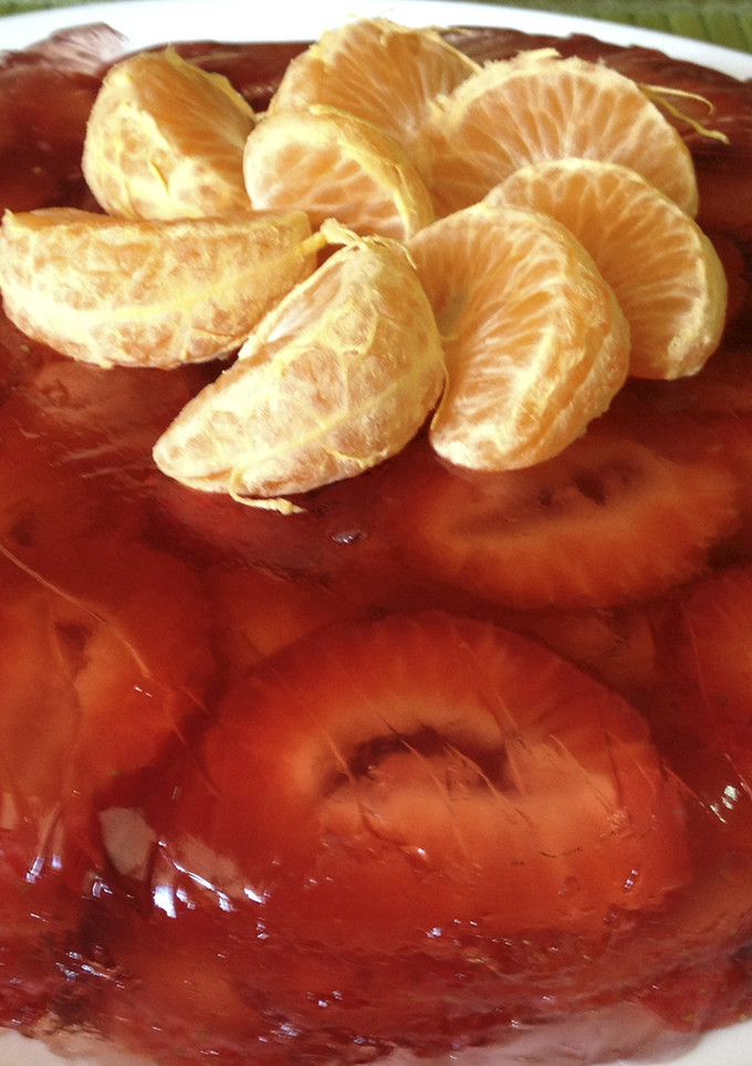 Una foto de Aspic de fresones