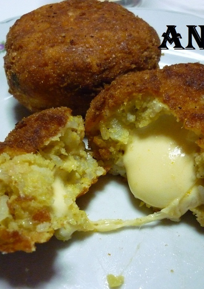 Una foto de Croquetas de arroz y verduras rellenas