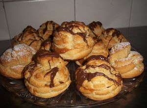 Una foto de Profiteroles fáciles