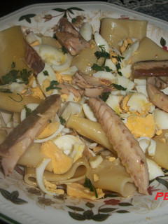 Una foto de Ensalada paccheri con caballa