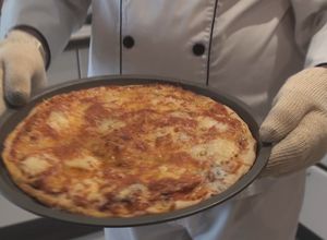 Una foto de Pizza de cinco quesos