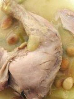 Una foto de Pollo asado con almendras