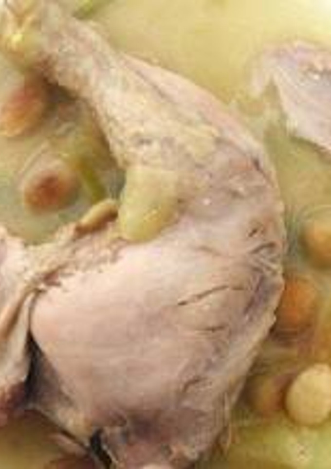 Una foto de Pollo asado con almendras
