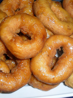 Una foto de Rosquillas de anís con jarabe de miel