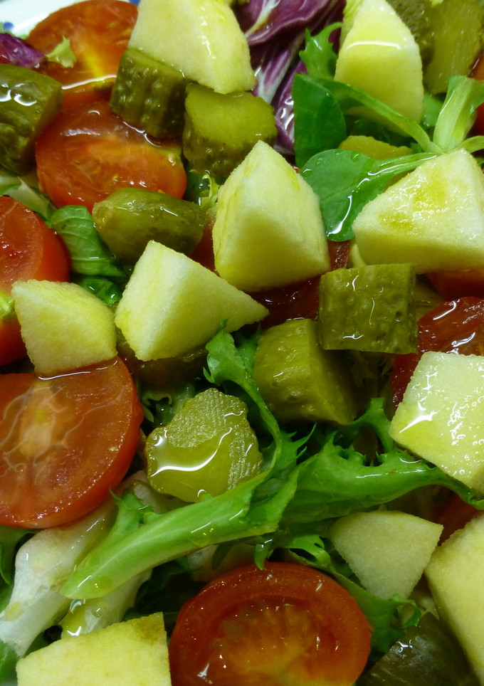 Una foto de Ensalada verde y roja